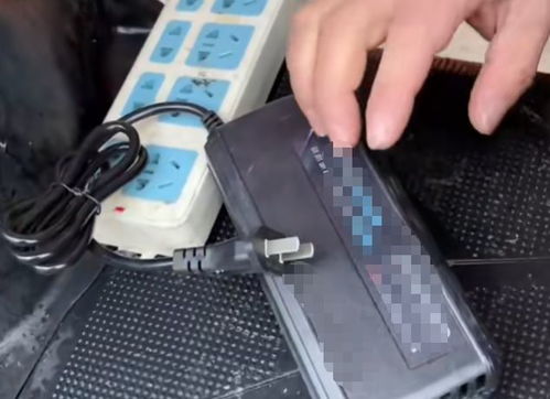 給電動車充電，10個人9個錯，難怪騎不遠，電瓶不耐用